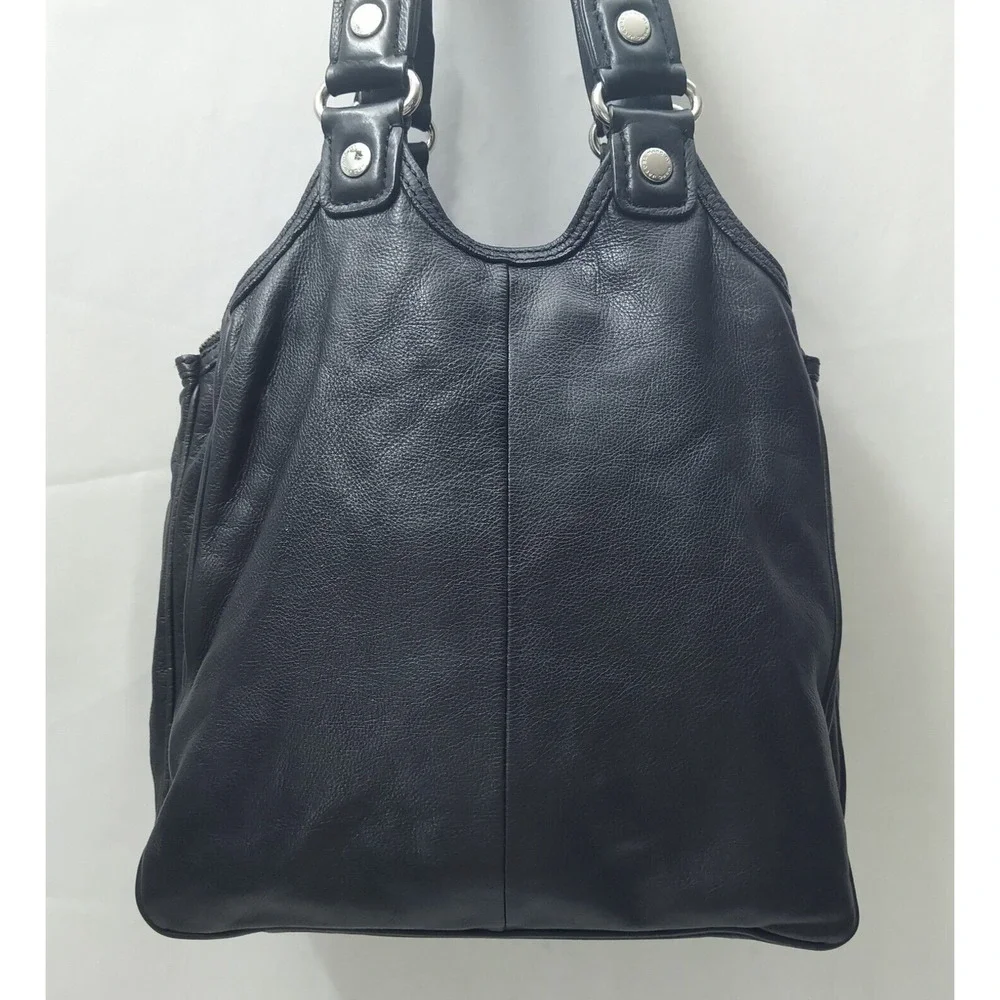 Marc By Marc Jacobs Black Leather Turnlock Pockets Zipper Closure Shoulder Bag